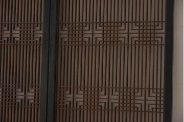 【T様ご成約分】昭和期 細かな組子が美しい書院ガラス戸4枚セット(欄間、引き戸、窓)