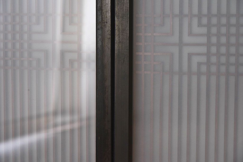 【T様ご成約分】昭和期 細かな組子が美しい書院ガラス戸4枚セット(欄間、引き戸、窓)