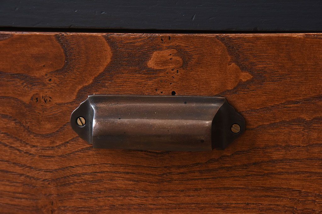 ペイント家具　和モダンなアンティークサイドキャビネット(収納棚、食器棚、戸棚)