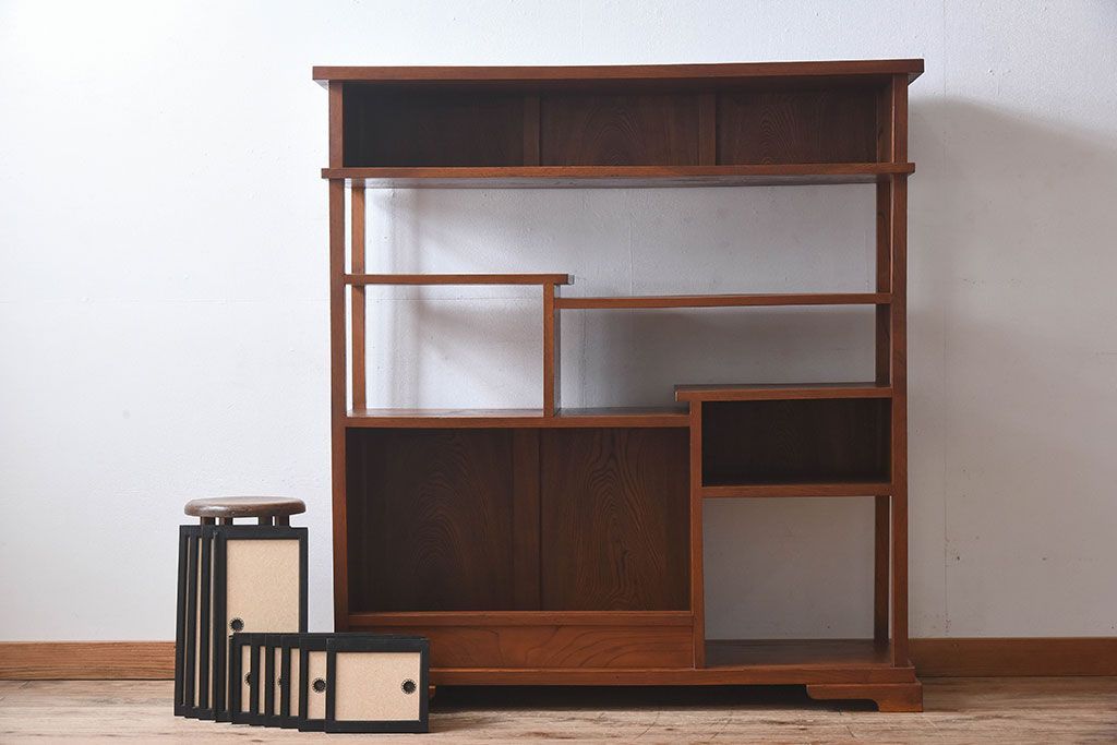 アンティーク家具　和製アンティーク　欅材製!和の空間を引きたてる大型の飾り棚(陳列棚)