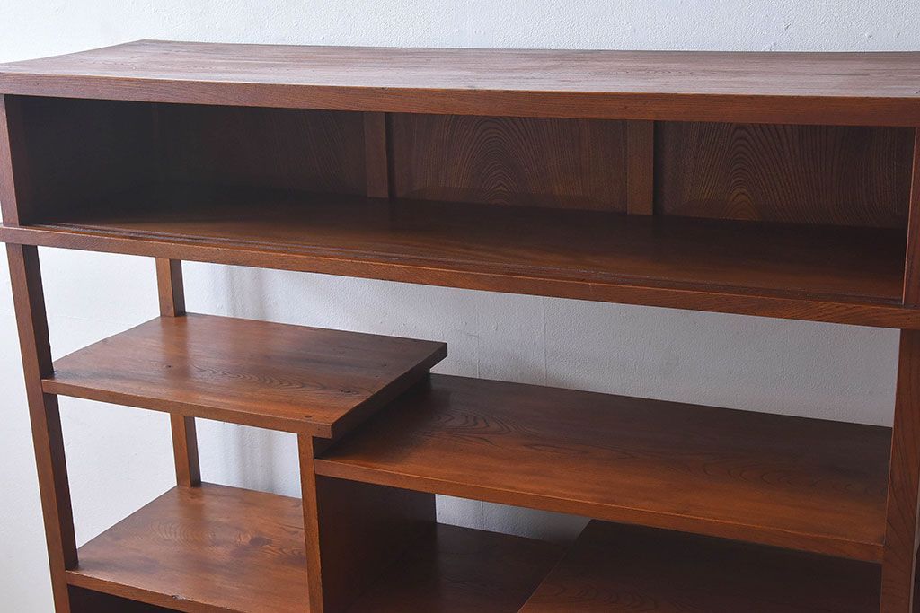 アンティーク家具　和製アンティーク　欅材製!和の空間を引きたてる大型の飾り棚(陳列棚)