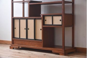 アンティーク家具　和製アンティーク　欅材製!和の空間を引きたてる大型の飾り棚(陳列棚)