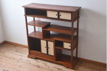 アンティーク家具　和製アンティーク　欅材製!和の空間を引きたてる大型の飾り棚(陳列棚)