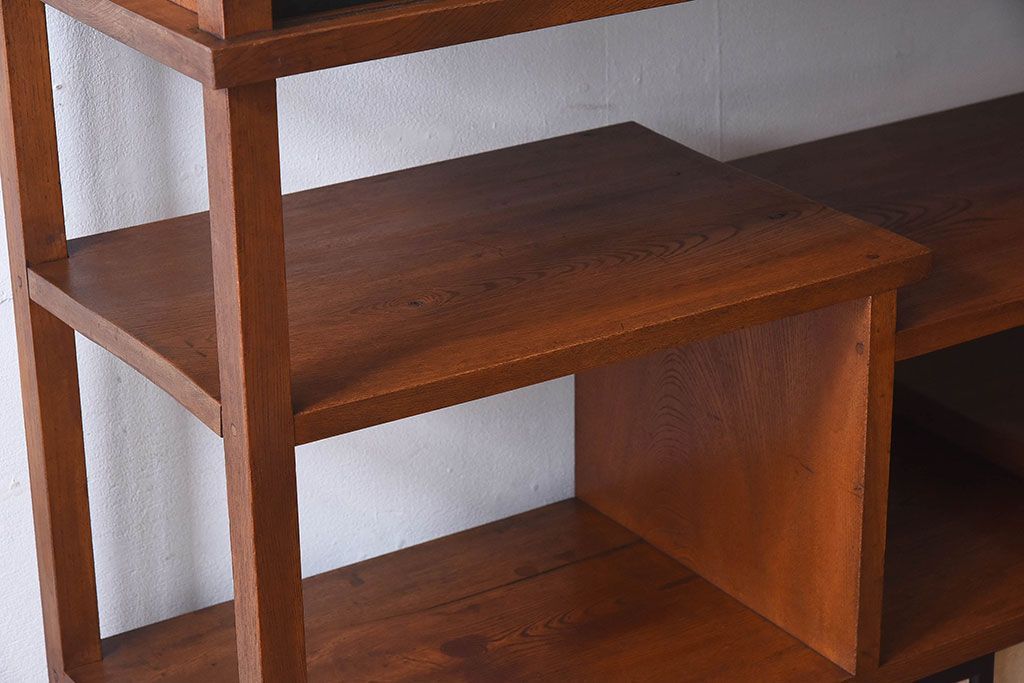 アンティーク家具　和製アンティーク　欅材製!和の空間を引きたてる大型の飾り棚(陳列棚)