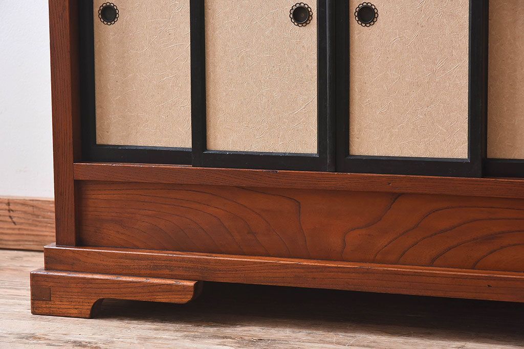 アンティーク家具　和製アンティーク　欅材製!和の空間を引きたてる大型の飾り棚(陳列棚)