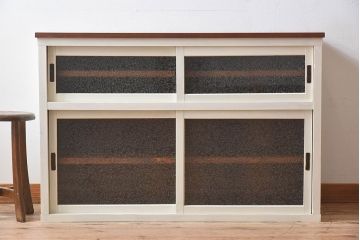 【K様ご決済用・ご成約済み】ペイント家具　アイボリーカラーが可愛らしいアンティークサイドボード(収納棚、戸棚)