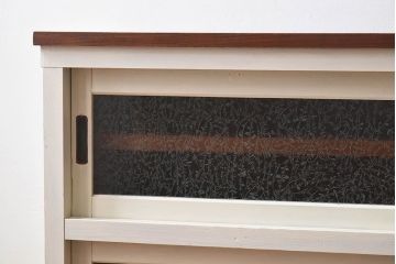 【K様ご決済用・ご成約済み】ペイント家具　アイボリーカラーが可愛らしいアンティークサイドボード(収納棚、戸棚)