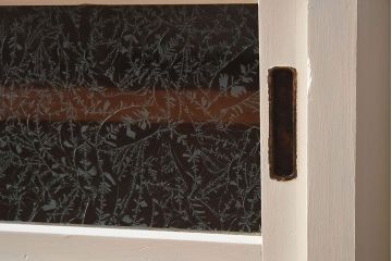 【K様ご決済用・ご成約済み】ペイント家具　アイボリーカラーが可愛らしいアンティークサイドボード(収納棚、戸棚)