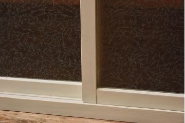 【K様ご決済用・ご成約済み】ペイント家具　アイボリーカラーが可愛らしいアンティークサイドボード(収納棚、戸棚)