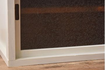 【K様ご決済用・ご成約済み】ペイント家具　アイボリーカラーが可愛らしいアンティークサイドボード(収納棚、戸棚)