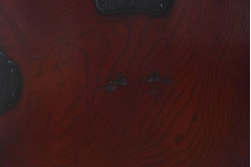 アンティーク家具　和製アンティーク　漆塗り　前面の玉杢が美しいケヤキ材の箪笥(衣装箪笥、引き出し)