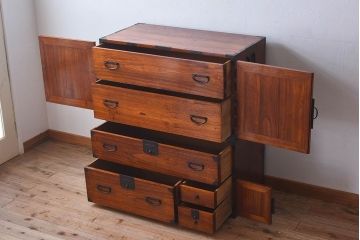 アンティーク家具　和製アンティーク　江戸〜明治期!観音開き　春慶塗の重ね箪笥(衣装箪笥・引き出し)