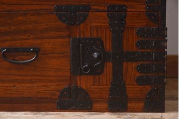 アンティーク家具　和製アンティーク　江戸〜明治期!観音開き　春慶塗の重ね箪笥(衣装箪笥・引き出し)