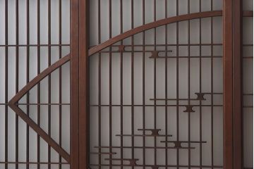 和製アンティーク　美しい扇のデザインが目を惹くガラス戸(引き戸、格子戸)