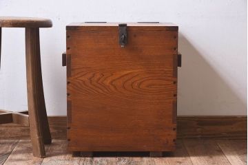 アンティーク雑貨　昭和レトロ　古いタモ材製木箱(ゴミ箱、収納箱)