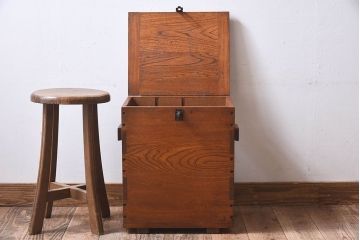 アンティーク雑貨　昭和レトロ　古いタモ材製木箱(ゴミ箱、収納箱)