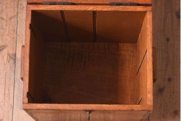 アンティーク雑貨　昭和レトロ　古いタモ材製木箱(ゴミ箱、収納箱)