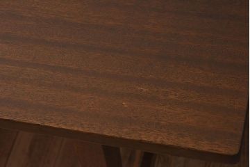 アンティーク雑貨　昭和レトロ　3杯引き出し付き!古い木製の作業台(テーブル、デスク、在宅ワーク、在宅用、陳列台)