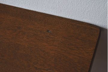 アンティーク雑貨　昭和レトロ　3杯引き出し付き!古い木製の作業台(テーブル、デスク、在宅ワーク、在宅用、陳列台)