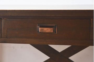 アンティーク雑貨　昭和レトロ　3杯引き出し付き!古い木製の作業台(テーブル、デスク、在宅ワーク、在宅用、陳列台)