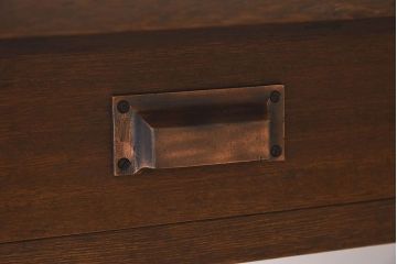 アンティーク雑貨　昭和レトロ　3杯引き出し付き!古い木製の作業台(テーブル、デスク、在宅ワーク、在宅用、陳列台)