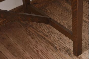 アンティーク雑貨　昭和レトロ　3杯引き出し付き!古い木製の作業台(テーブル、デスク、在宅ワーク、在宅用、陳列台)