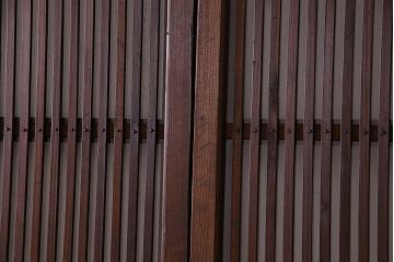 【S様ご成約分】和製アンティーク　和モダンなガラス入り格子戸(引き戸、建具)