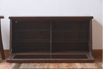 アンティーク家具　ナラ材製　上品なデザインが素敵なアンティーク卓上収納(ガラスケース、ショーケース、キャビネット)