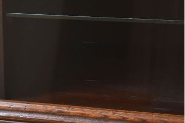 アンティーク家具　ナラ材製　上品なデザインが素敵なアンティーク卓上収納(ガラスケース、ショーケース、キャビネット)