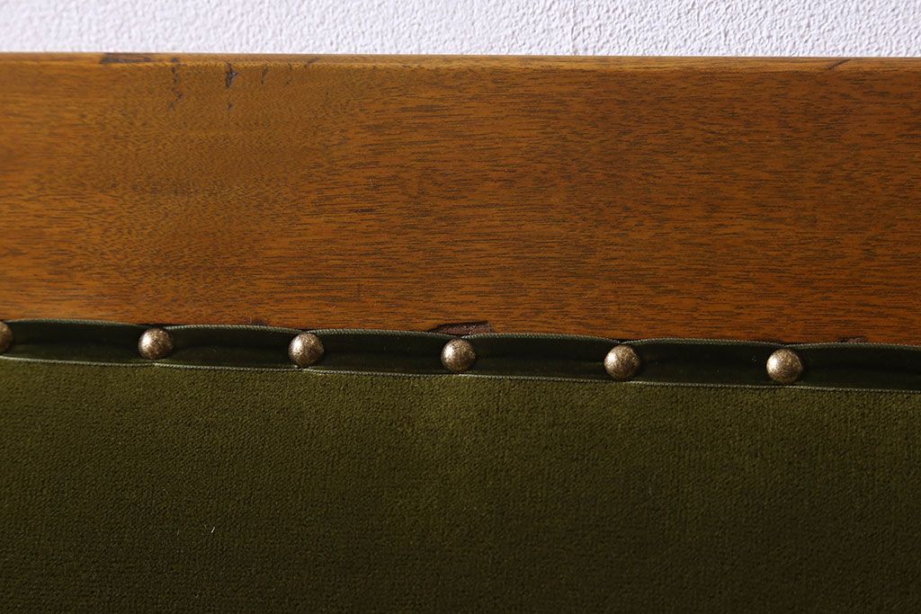 レトロ家具　レトロ　カバ材　木の質感が味わい深いソファベンチ(アームソファ、3人掛けソファ、長椅子)