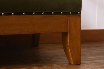 レトロ家具　レトロ　カバ材　木の質感が味わい深いソファベンチ(アームソファ、3人掛けソファ、長椅子)