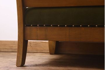 レトロ家具　レトロ　カバ材　木の質感が味わい深いソファベンチ(アームソファ、3人掛けソファ、長椅子)