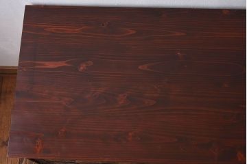 アンティーク家具　和製アンティーク　漆塗り　観音開き戸!鉄脚付き箪笥ローチェスト(衣装箪笥、引き出し)