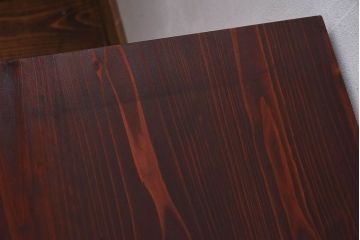 アンティーク家具　和製アンティーク　漆塗り　観音開き戸!鉄脚付き箪笥ローチェスト(衣装箪笥、引き出し)