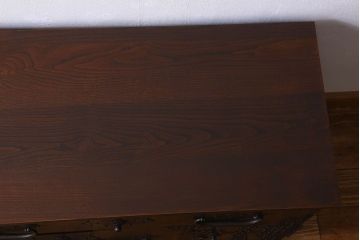 アンティーク家具　和製アンティーク　天板栗材　深みのある色合いが魅力的な箪笥ローボード(ローチェスト、衣装箪笥、テレビボード)