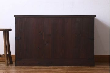 アンティーク家具　和製アンティーク　天板栗材　深みのある色合いが魅力的な箪笥ローボード(ローチェスト、衣装箪笥、テレビボード)
