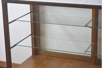 レトロ家具　昭和レトロ　5面ガラス!ナラ材　木味が魅力的なガラスショーケース(飾り棚、陳列棚)