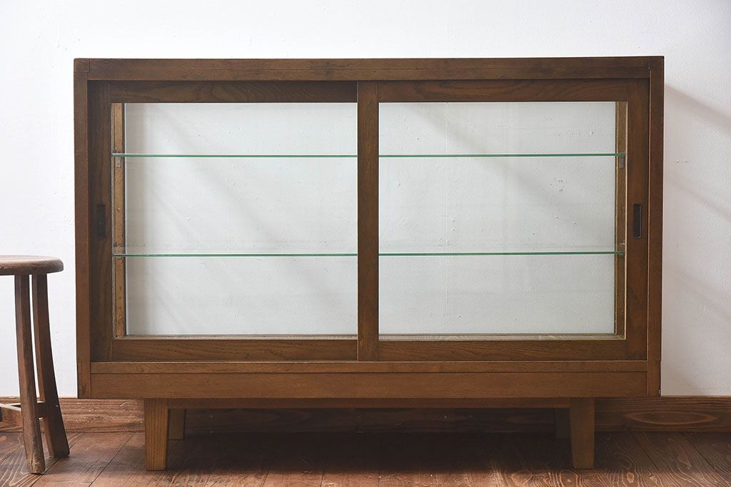 レトロ家具　昭和レトロ　5面ガラス!ナラ材　木味が魅力的なガラスショーケース(飾り棚、陳列棚)
