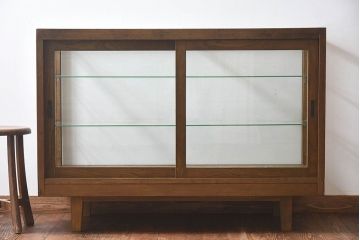 レトロ家具　昭和レトロ　5面ガラス!ナラ材　木味が魅力的なガラスショーケース(飾り棚、陳列棚)