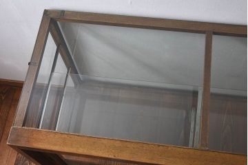レトロ家具　昭和レトロ　5面ガラス!ナラ材　木味が魅力的なガラスショーケース(飾り棚、陳列棚)