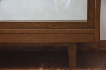 レトロ家具　昭和レトロ　5面ガラス!ナラ材　木味が魅力的なガラスショーケース(飾り棚、陳列棚)