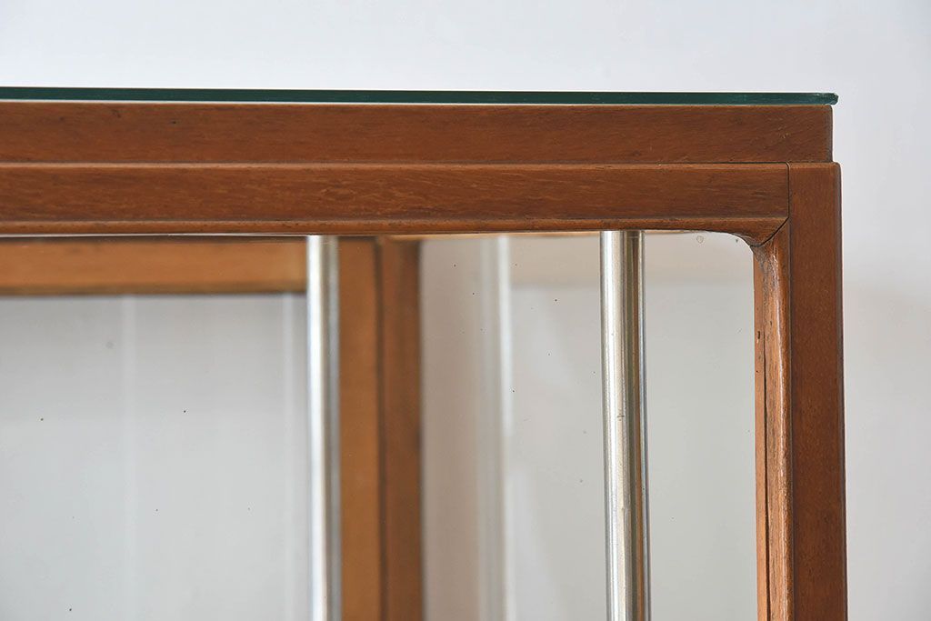 レトロ家具　昭和レトロ　大型　ナラ材　温かみのある雰囲気のガラスショーケース(飾り棚、陳列棚)