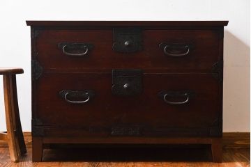 アンティーク家具　和製アンティーク　和モダンな箪笥ローボード(衣装箪笥、引き出し、ローチェスト)