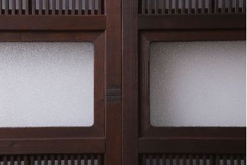 【I様ご成約済み】和製アンティーク　細かな格子のデザインが美しい裏障子付き格子戸(建具、引き戸)4枚セット
