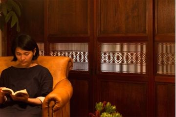 和製アンティーク　美しい組子が目を惹く格子帯戸(引き戸、建具、ガラス帯戸)4枚セット