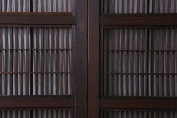 【I様ご成約済み】和製アンティーク　古い木の裏障子付き格子戸(引き戸、建具)4枚セット