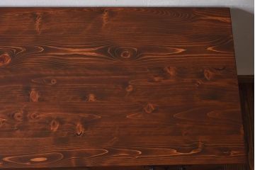 アンティーク家具　和製アンティーク　大きく立派な鋲が魅力的な箪笥ローボード(ローチェスト、引き出し)