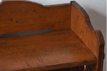 アンティーク家具　和製アンティーク　お洒落な透かし彫り入りブックケース(本棚、飾り棚、陳列棚)