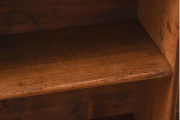 アンティーク家具　和製アンティーク　お洒落な透かし彫り入りブックケース(本棚、飾り棚、陳列棚)