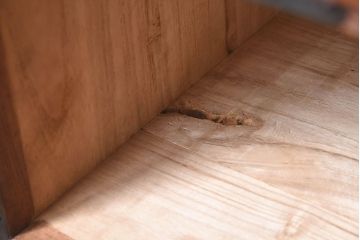 アンティーク家具　和製アンティーク　古い木の質感が味わい深い箪笥ローボード(ローチェスト、引き出し、衣装箪笥)